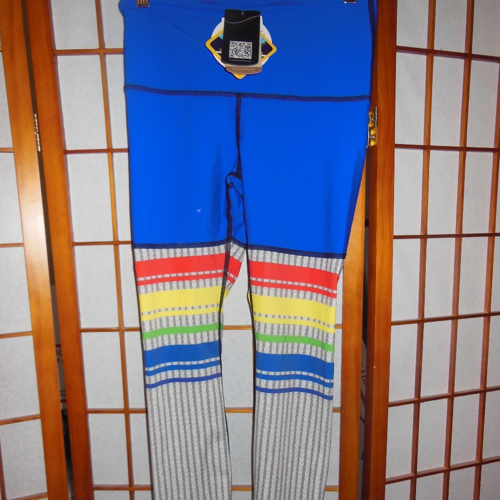 NWT Yoga Democracy Leggings